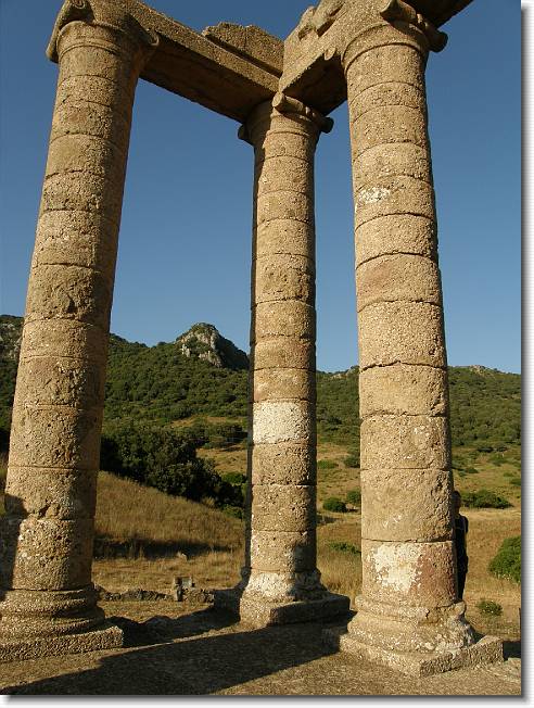 Clicca per scorrere le foto originali ingrandite