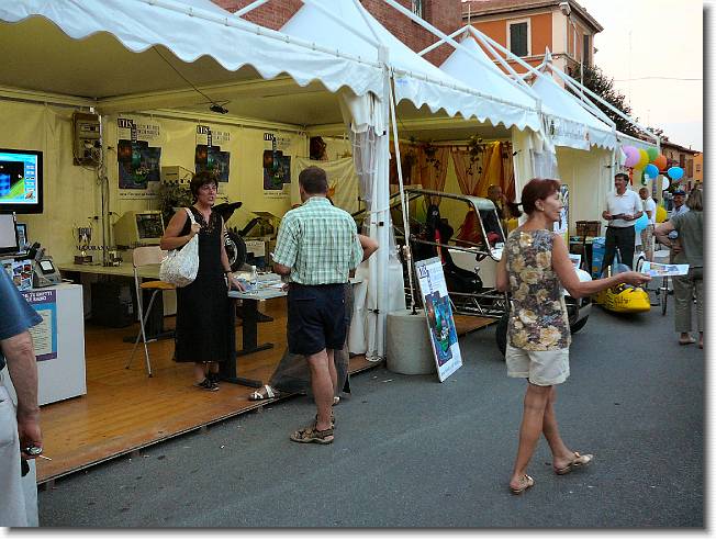 Clicca per scorrere le foto originali ingrandite