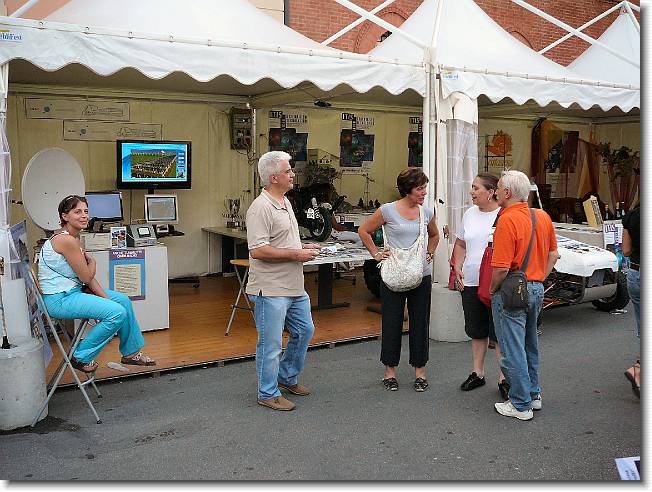Clicca per scorrere le foto originali ingrandite