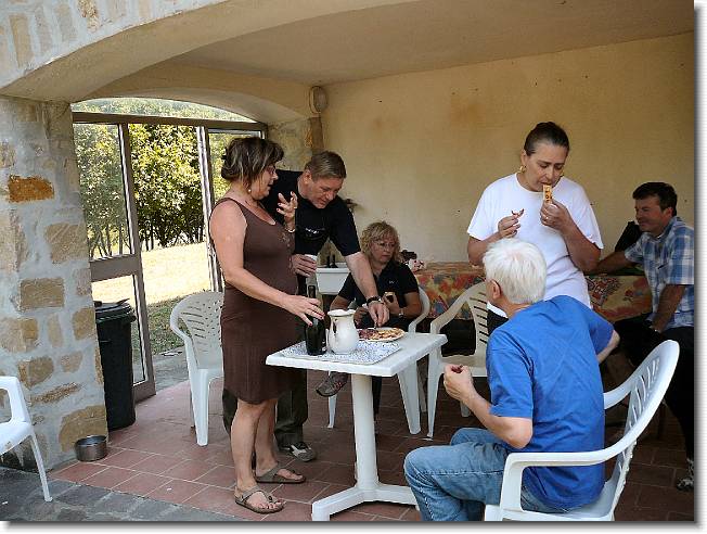 Clicca per scorrere le foto originali ingrandite