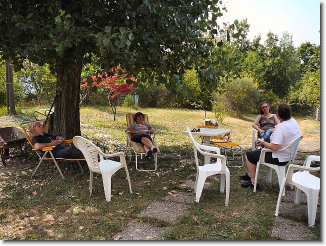 Clicca per scorrere le foto originali ingrandite