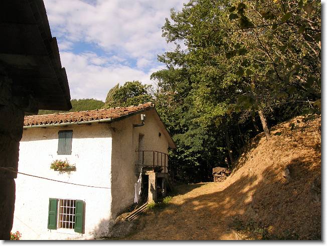 Clicca per scorrere le foto originali ingrandite