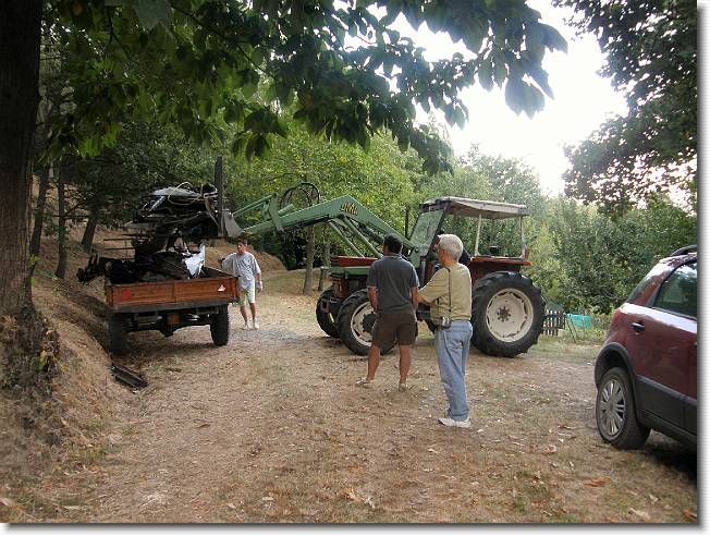 Clicca per scorrere le foto originali ingrandite