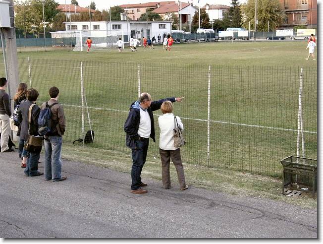 Clicca per scorrere le foto originali ingrandite