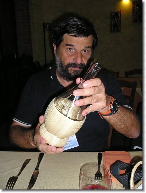 Clicca per scorrere le foto originali ingrandite