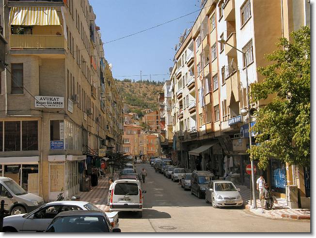 Clicca per scorrere le foto originali ingrandite