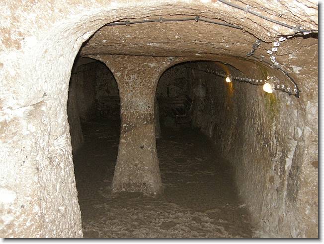 Clicca per scorrere le foto originali ingrandite
