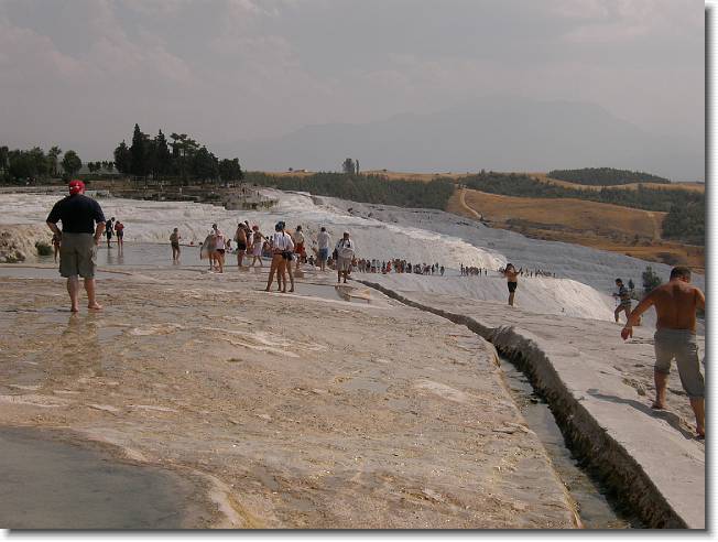 Clicca per scorrere le foto originali ingrandite
