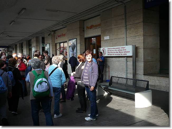 Clicca per scorrere le foto originali ingrandite