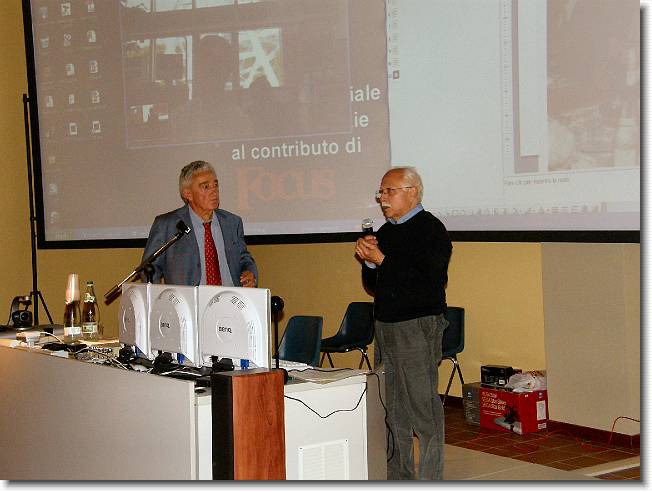 Clicca per scorrere le foto originali ingrandite