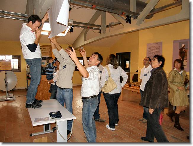 Clicca per scorrere le foto originali ingrandite
