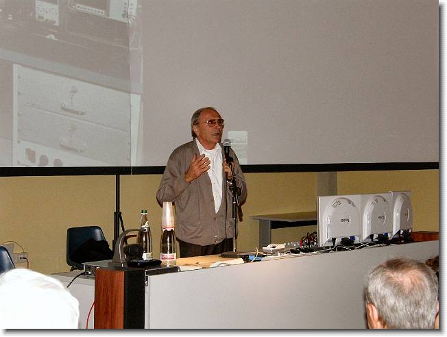 Clicca per scorrere le foto originali ingrandite