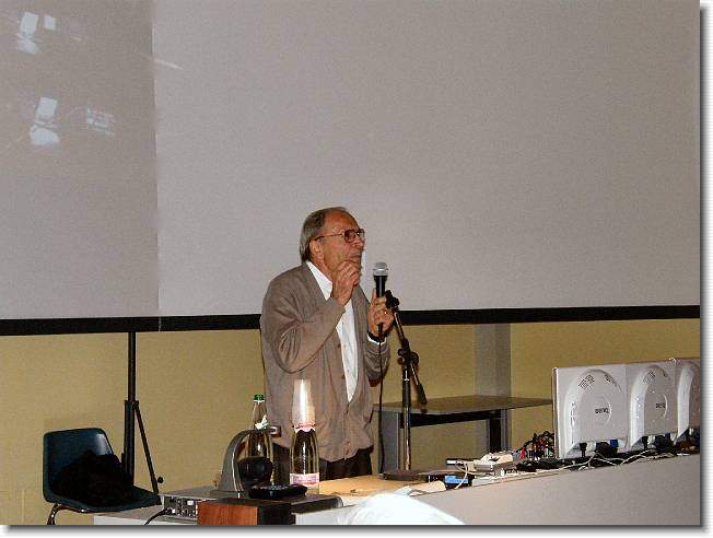 Clicca per scorrere le foto originali ingrandite