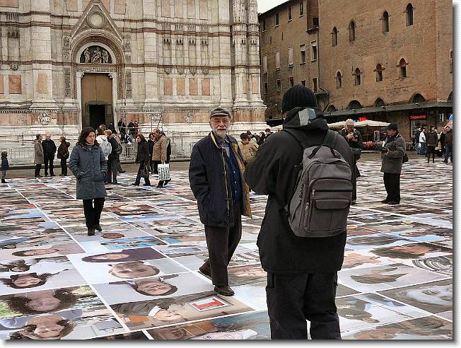 Clicca per scorrere le foto originali ingrandite