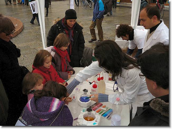 Clicca per scorrere le foto originali ingrandite