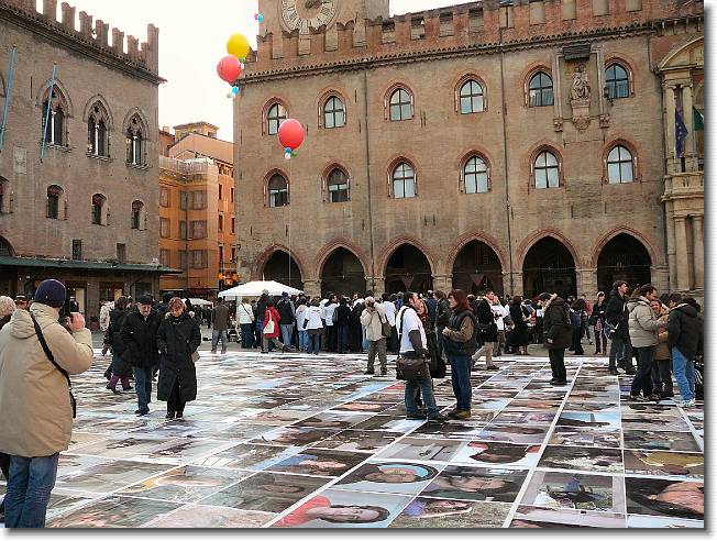 Clicca per scorrere le foto originali ingrandite