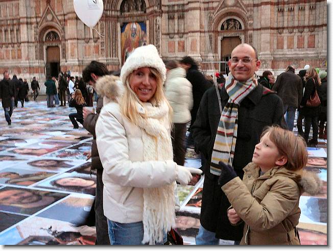 Clicca per scorrere le foto originali ingrandite