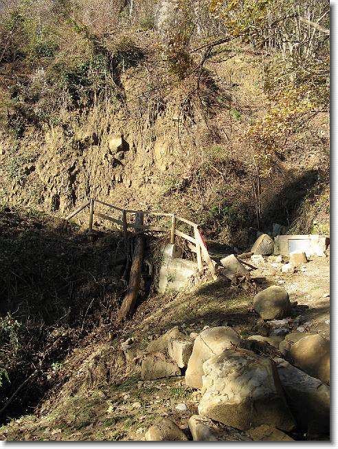 Clicca per scorrere le foto originali ingrandite