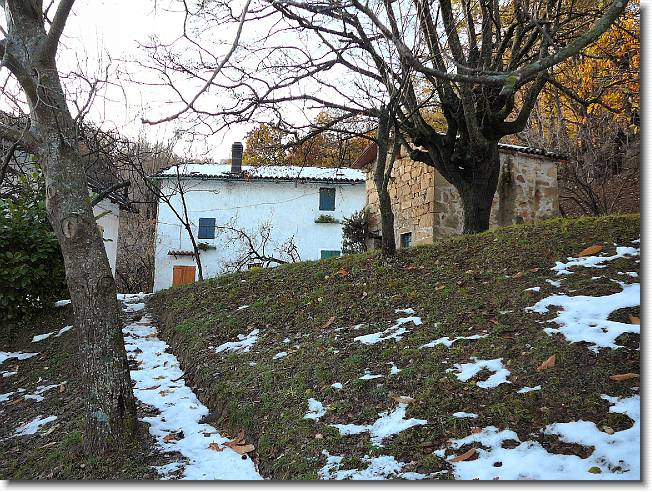 Clicca per scorrere le foto originali ingrandite