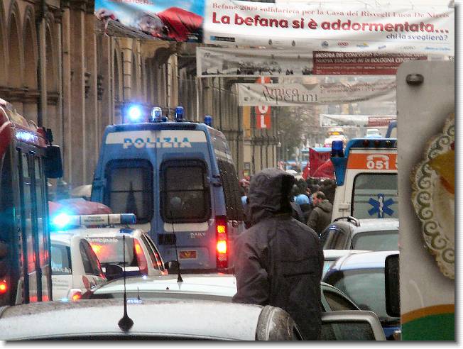 Clicca per scorrere le foto originali ingrandite