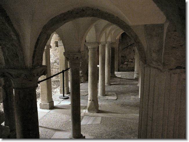 Clicca per scorrere le foto originali ingrandite