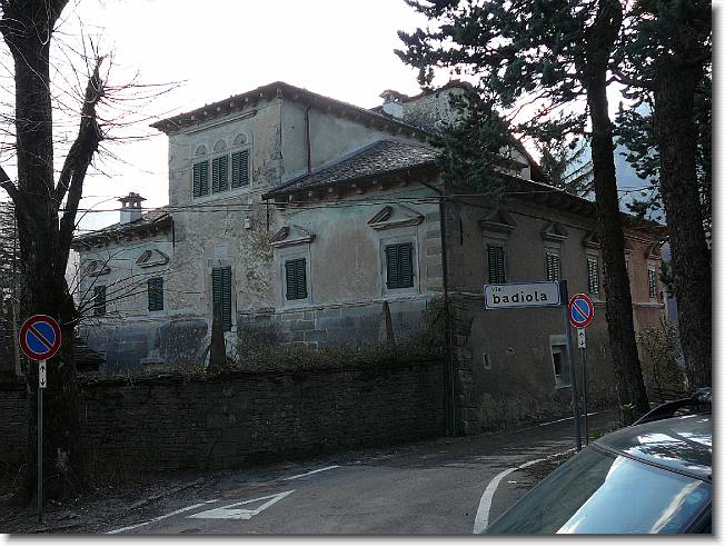 Clicca per scorrere le foto originali ingrandite