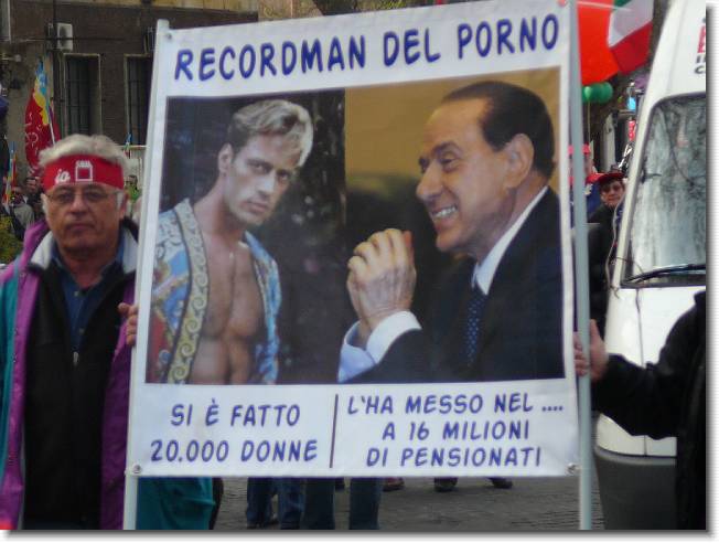 Clicca per scorrere le foto originali ingrandite