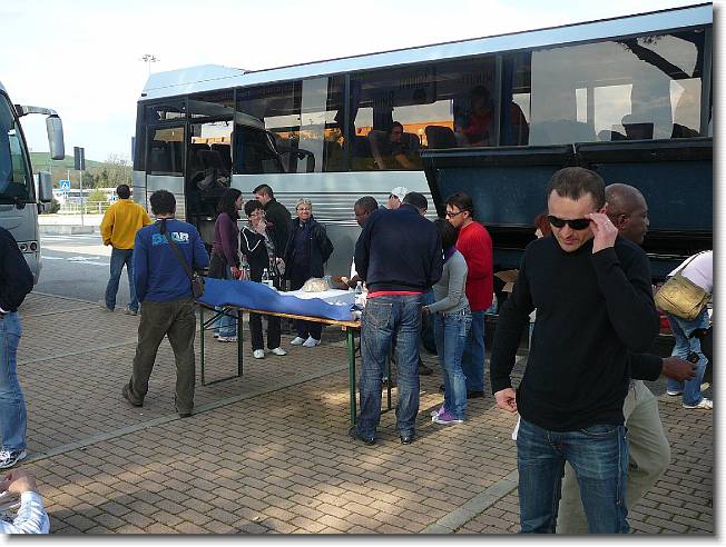 Clicca per scorrere le foto originali ingrandite
