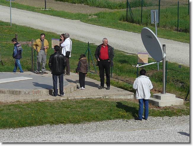 Clicca per scorrere le foto originali ingrandite