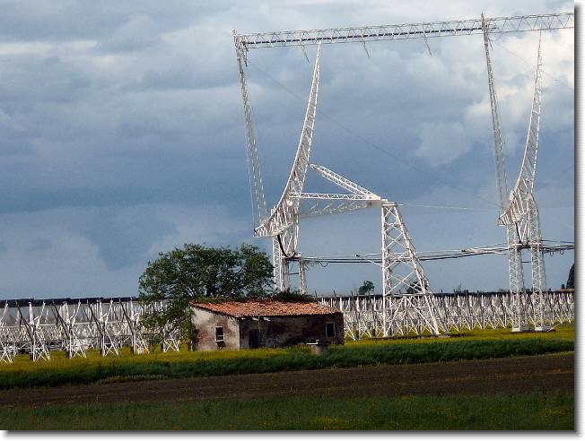 Clicca per scorrere le foto originali ingrandite