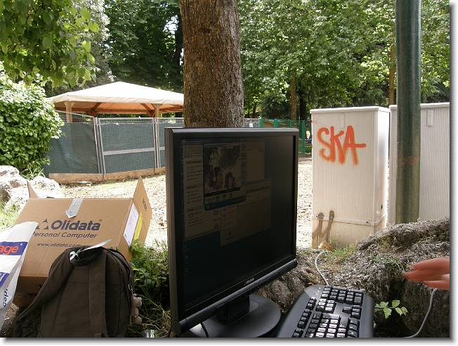 Clicca per scorrere le foto originali ingrandite