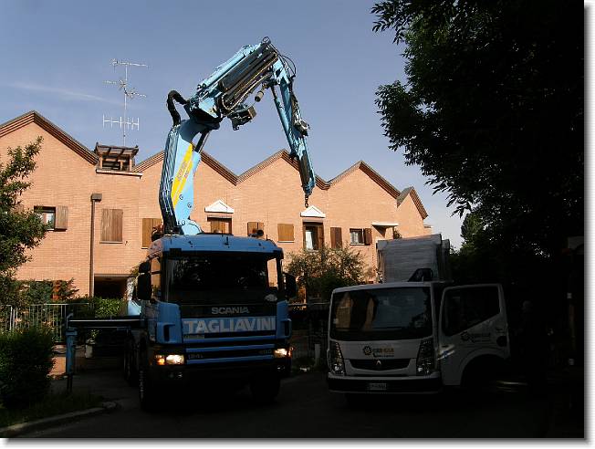 Clicca per scorrere le foto originali ingrandite