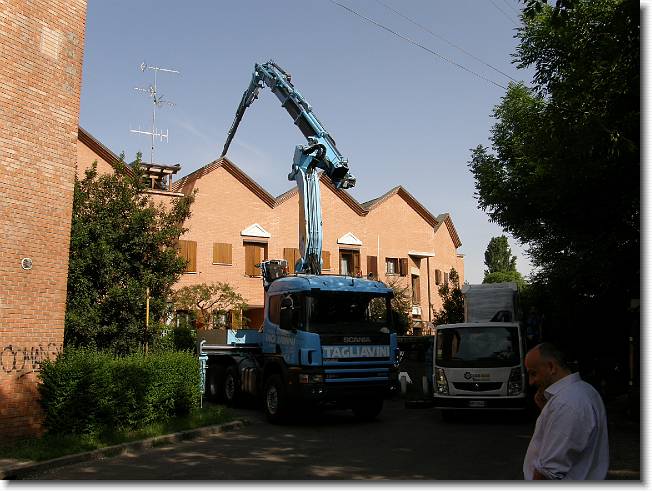 Clicca per scorrere le foto originali ingrandite