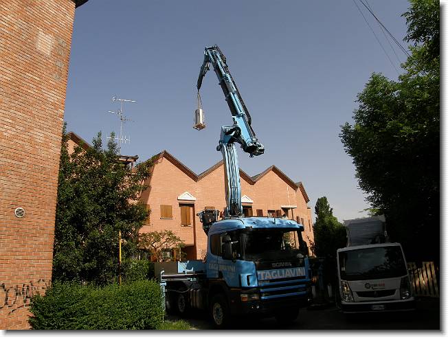 Clicca per scorrere le foto originali ingrandite