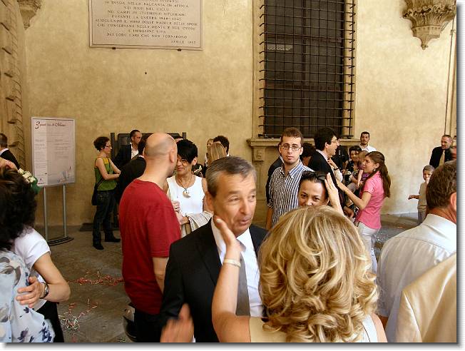 Clicca per scorrere le foto originali ingrandite