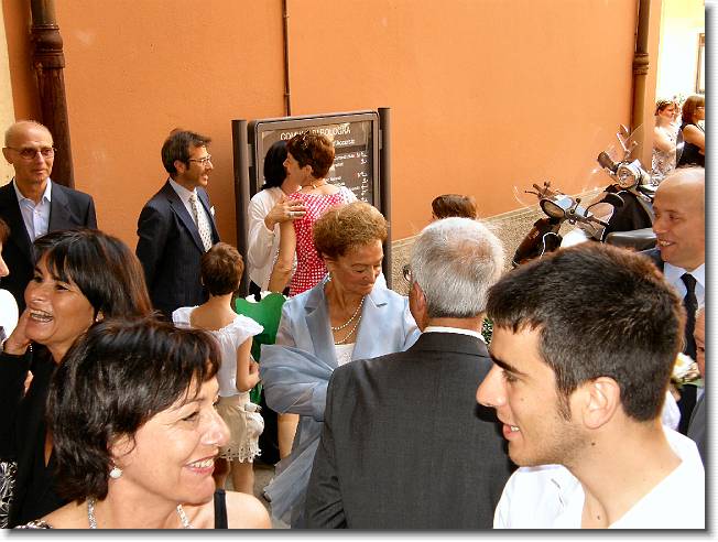 Clicca per scorrere le foto originali ingrandite