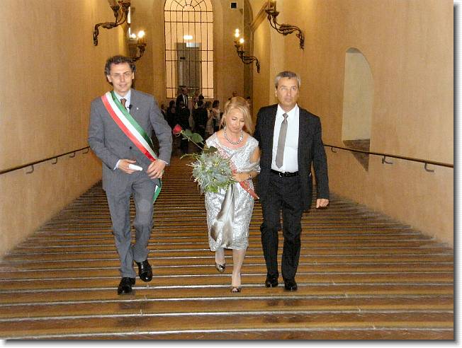 Clicca per scorrere le foto originali ingrandite