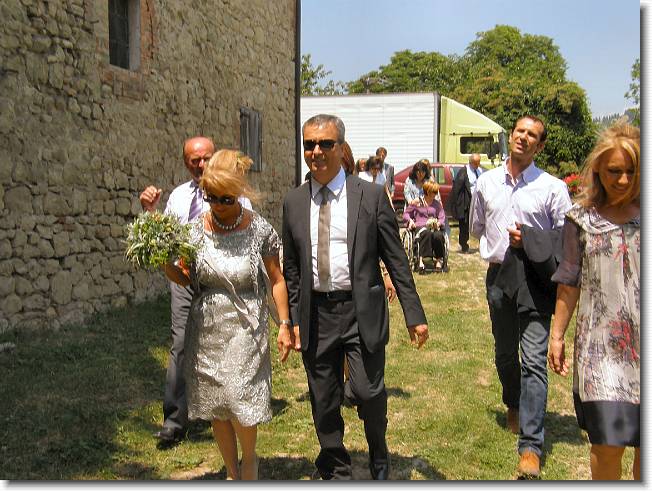 Clicca per scorrere le foto originali ingrandite