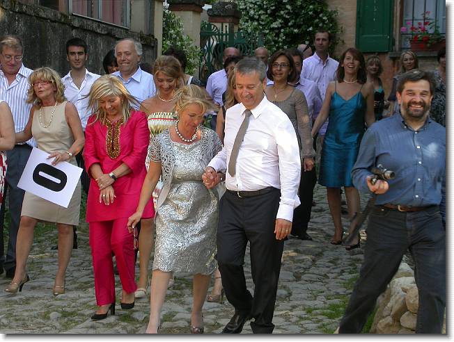 Clicca per scorrere le foto originali ingrandite
