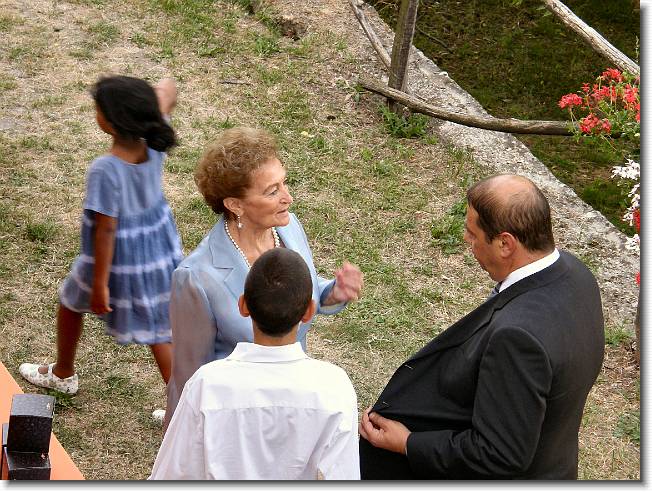 Clicca per scorrere le foto originali ingrandite