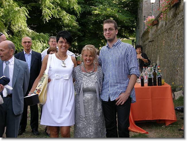 Clicca per scorrere le foto originali ingrandite