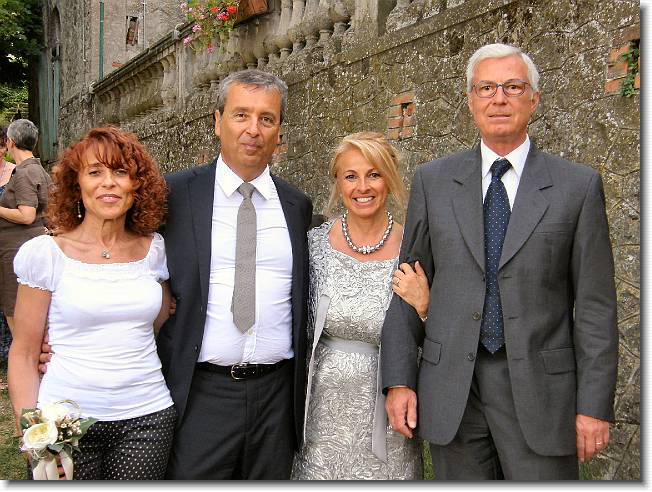 Clicca per scorrere le foto originali ingrandite
