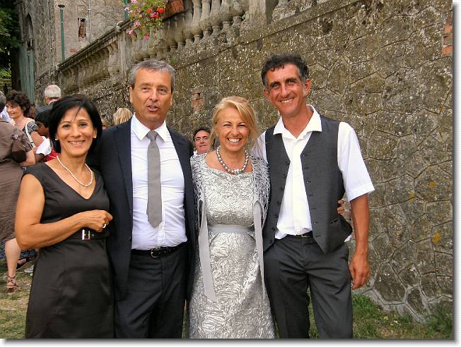Clicca per scorrere le foto originali ingrandite