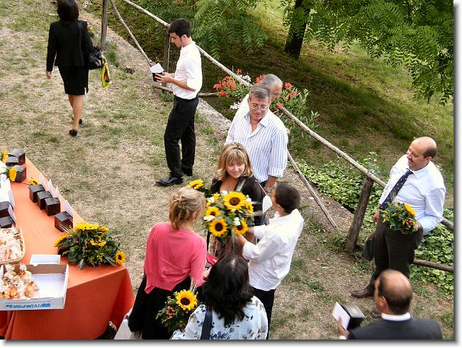 Clicca per scorrere le foto originali ingrandite