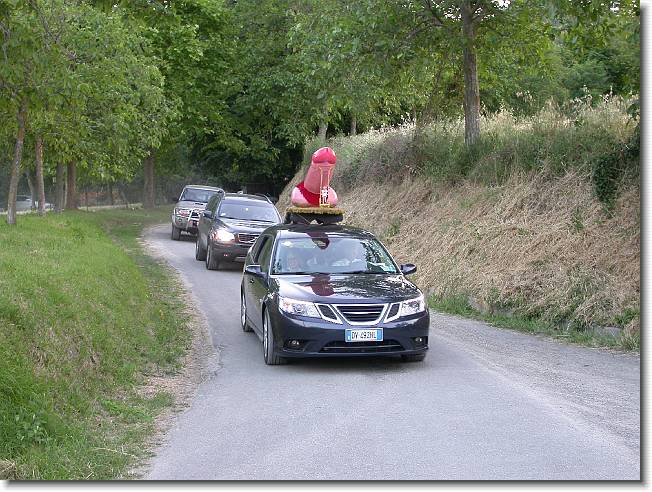 Clicca per scorrere le foto originali ingrandite