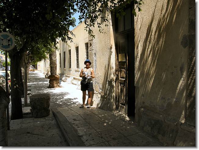 Clicca per scorrere le foto originali ingrandite