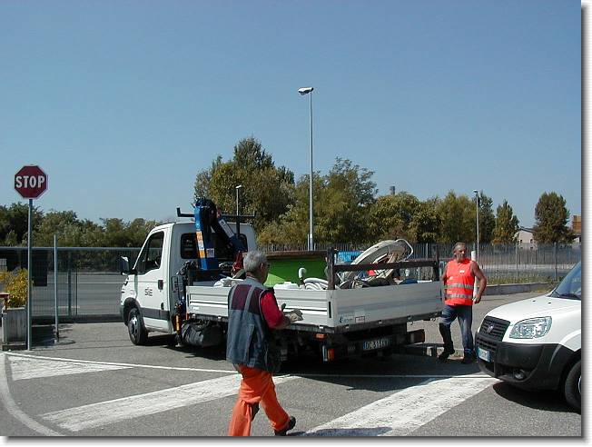 Clicca per scorrere le foto originali ingrandite