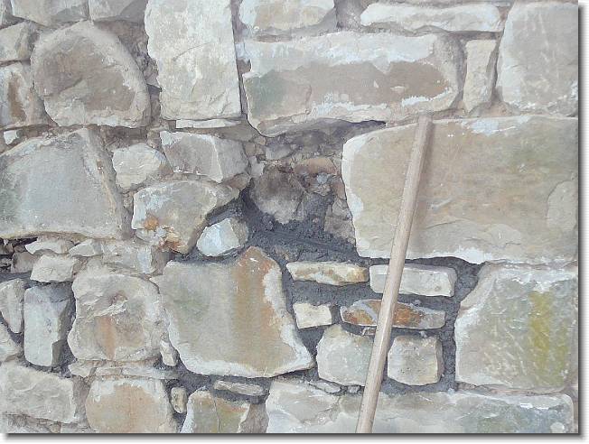 Clicca per scorrere le foto originali ingrandite