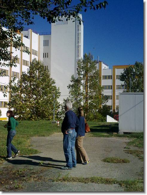 Clicca per scorrere le foto originali ingrandite
