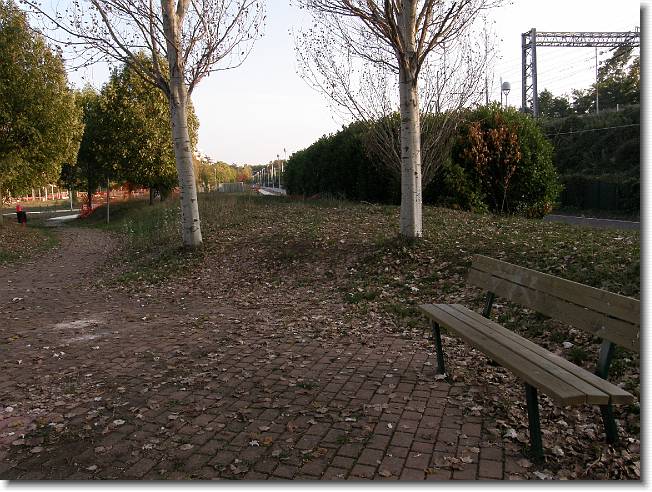 Clicca per scorrere le foto originali ingrandite